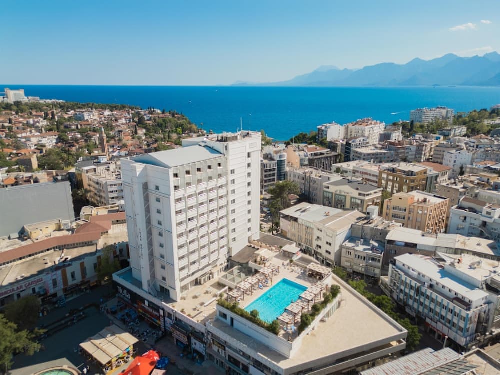 Best Western Plus Khan Hotel