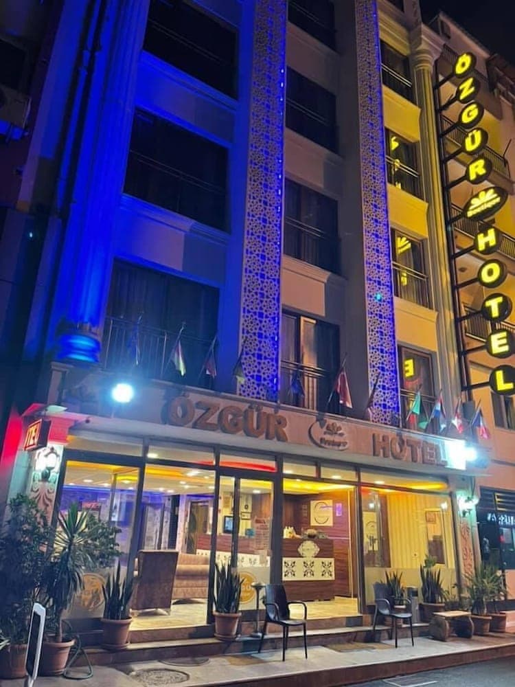 Ozgur Hotel